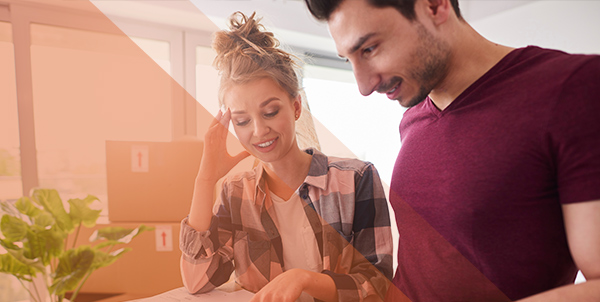 couple doing a budgeting | hoa accounting
