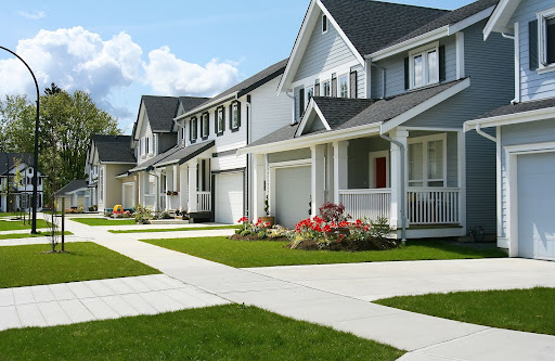 clean houses | hoa sidewalks