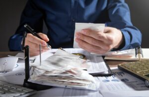 board member checking bills | hoa treasurer duties