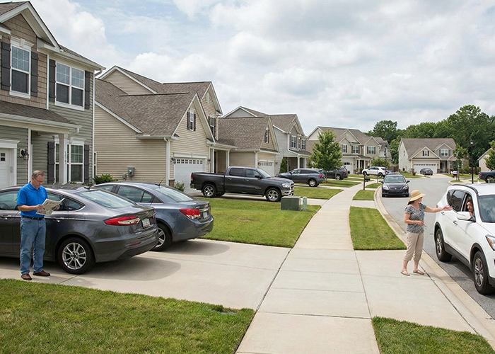 hoa resident violations